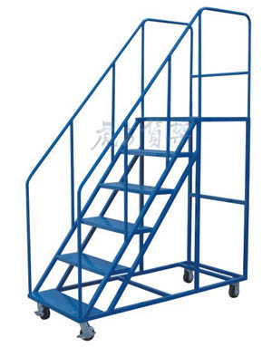 合肥倉(cāng)庫(kù)貨架配套產(chǎn)品登高車(chē)